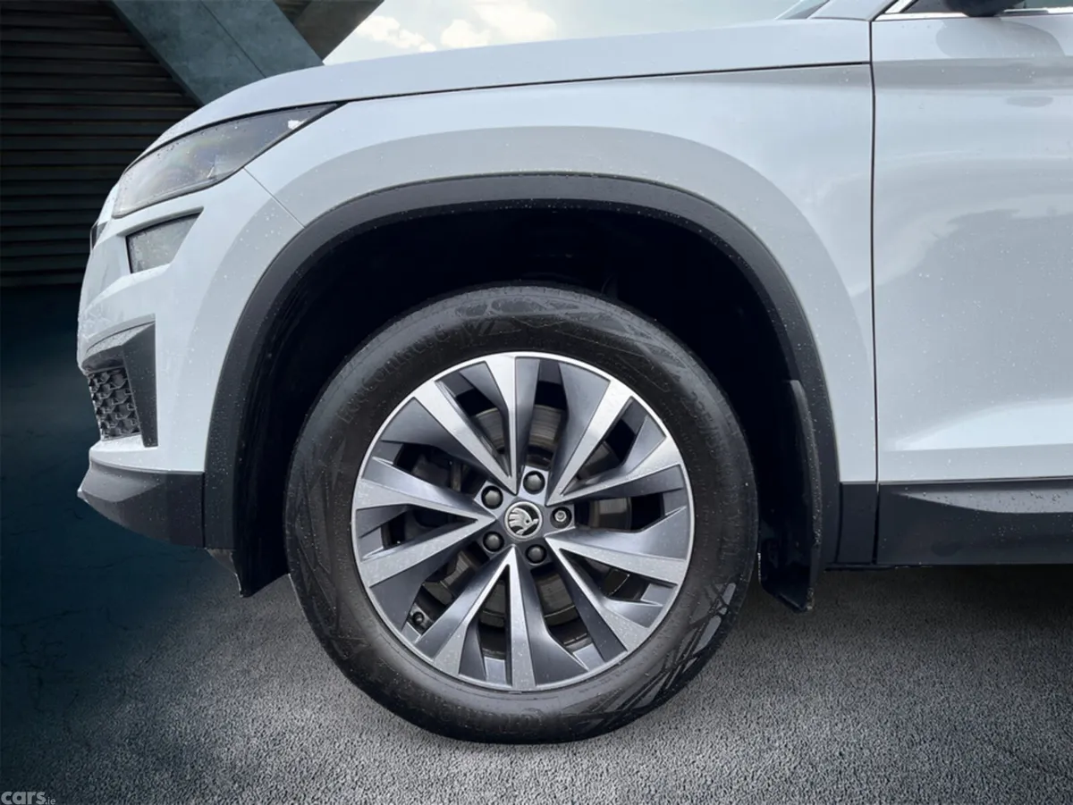 Skoda Kodiaq Estate, Diesel, 2024, White