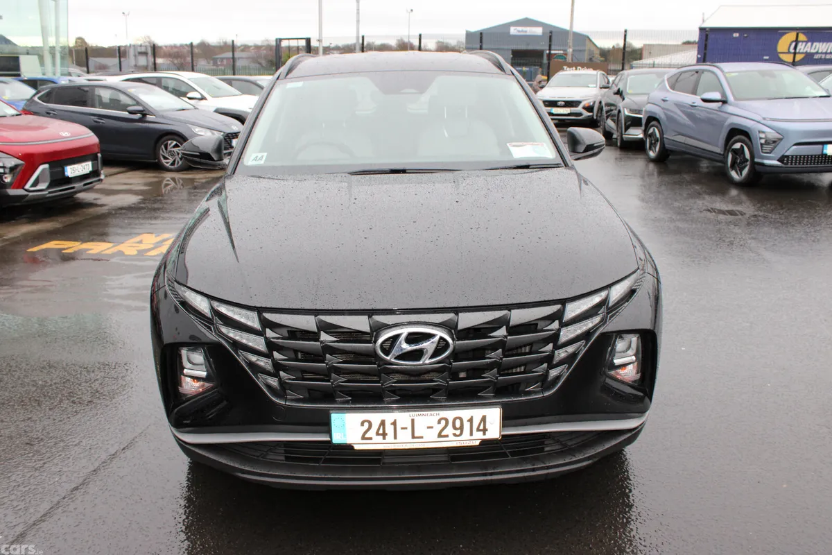 Hyundai Tucson SUV, Diesel, 2024, Black