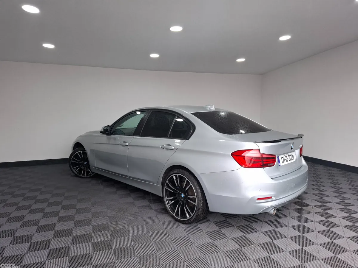BMW 3-Series Saloon, Diesel, 2017, Grey