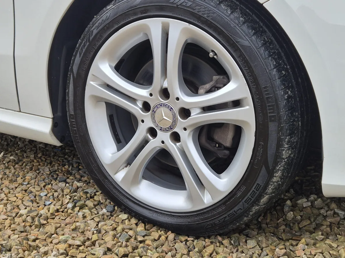 Mercedes-Benz A-Class Hatchback, Petrol, 2014, White