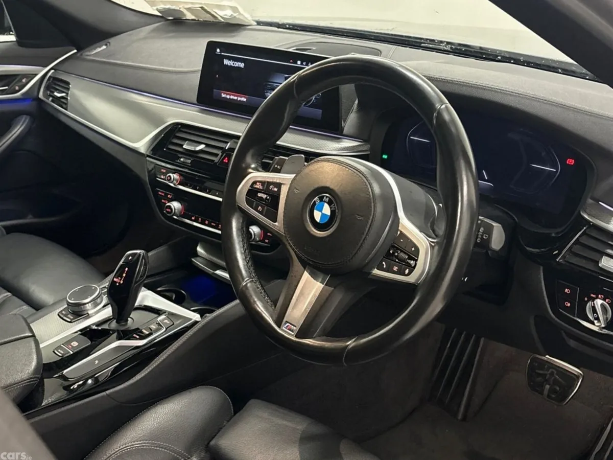 BMW 5-Series Estate, Diesel, 2020, Blue