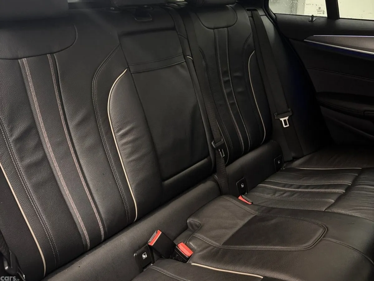 BMW 5-Series Estate, Diesel, 2020, Blue
