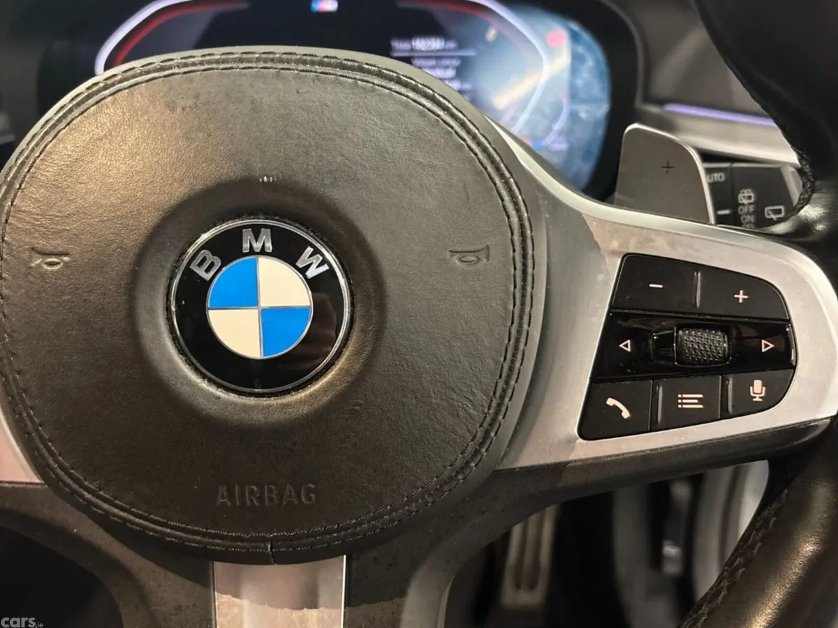 BMW 5-Series Estate, Diesel, 2020, Blue