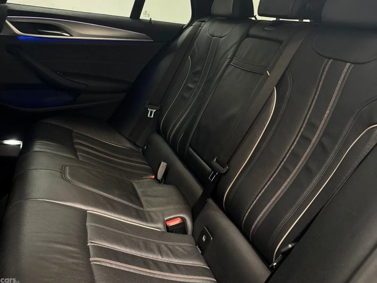 BMW 5-Series Estate, Diesel, 2020, Blue