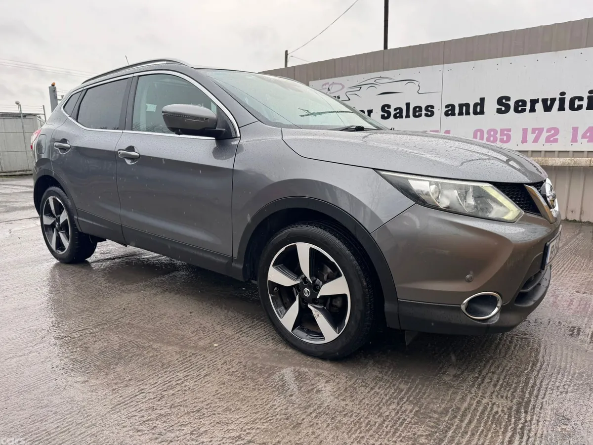 Nissan Qashqai Hatchback, Petrol, 2015, Grey