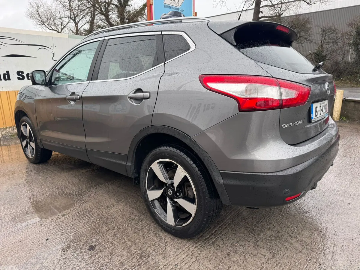 Nissan Qashqai Hatchback, Petrol, 2015, Grey