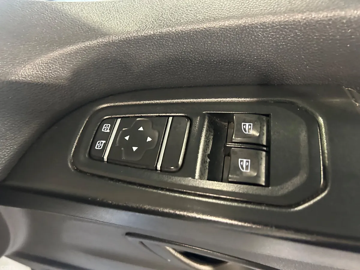 Nissan Primastar MPV, Diesel, 2022, White