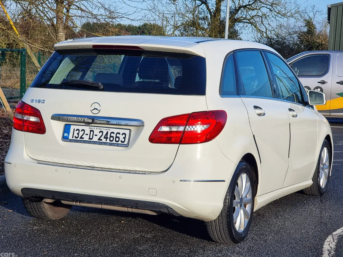 Mercedes-Benz B-Class MPV, Petrol, 2013, White