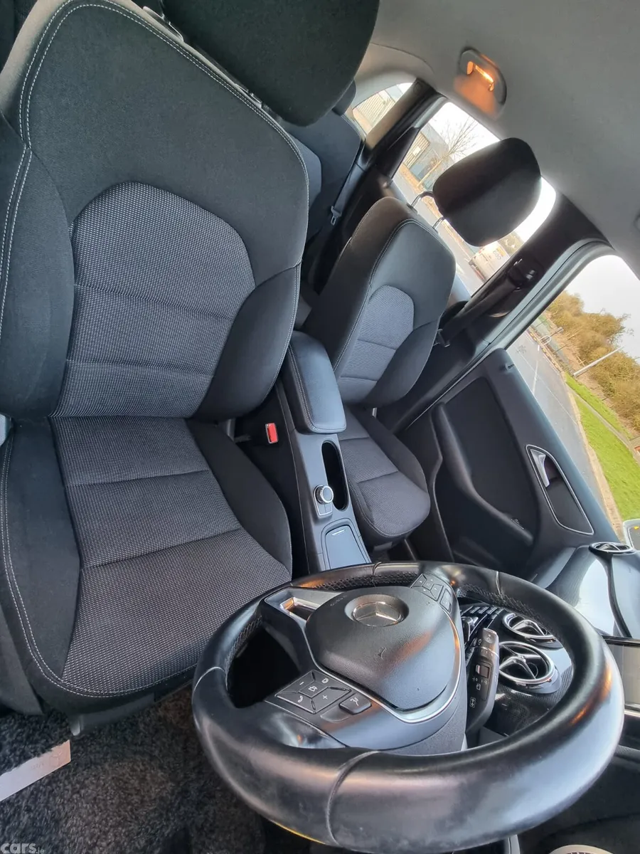 Mercedes-Benz B-Class MPV, Petrol, 2013, White