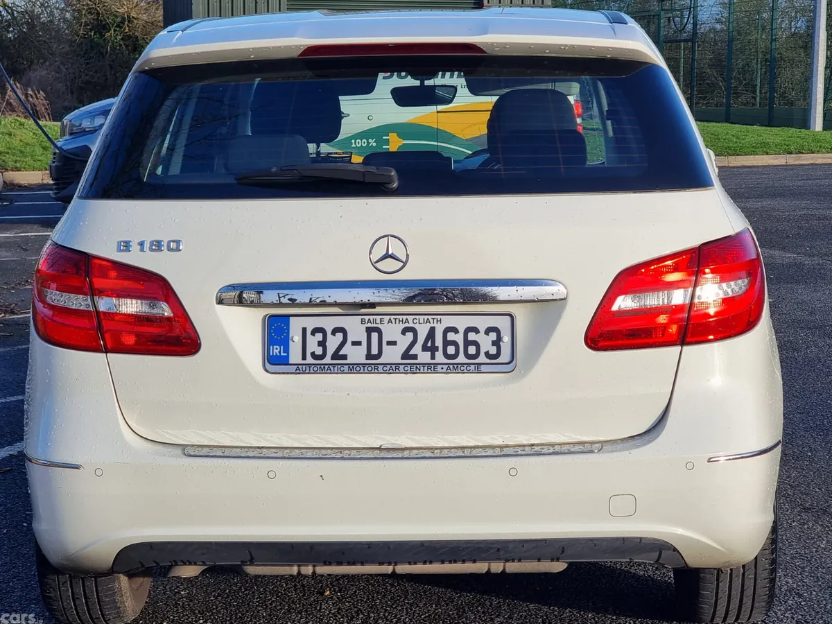 Mercedes-Benz B-Class MPV, Petrol, 2013, White