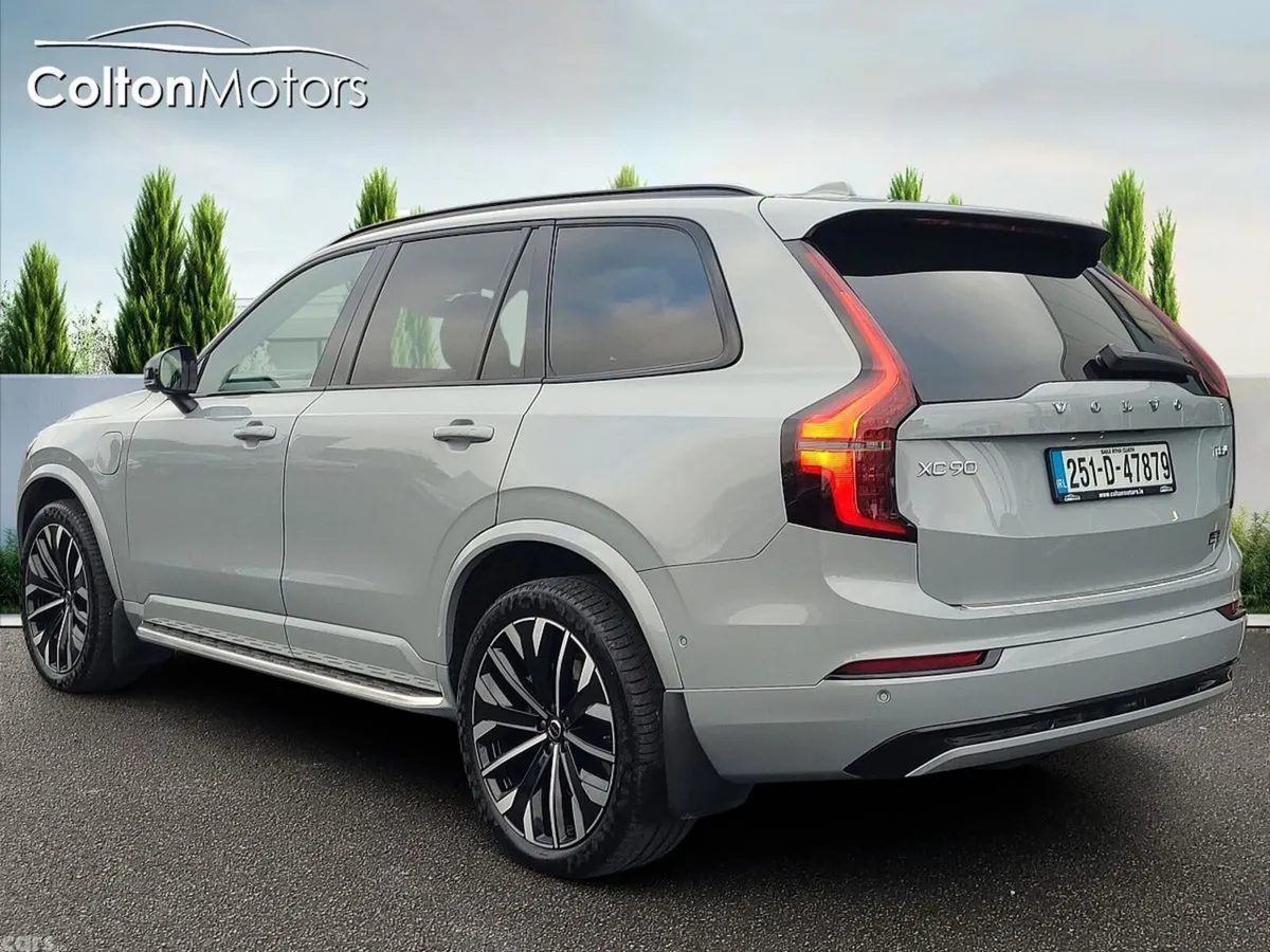 Volvo XC90 SUV, Petrol Plug-in Hybrid, 2025, Grey