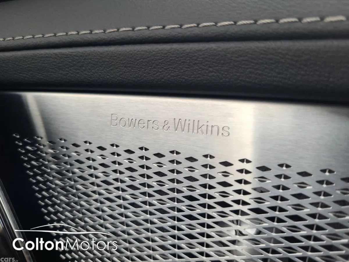 Volvo XC90 SUV, Petrol Plug-in Hybrid, 2025, Grey