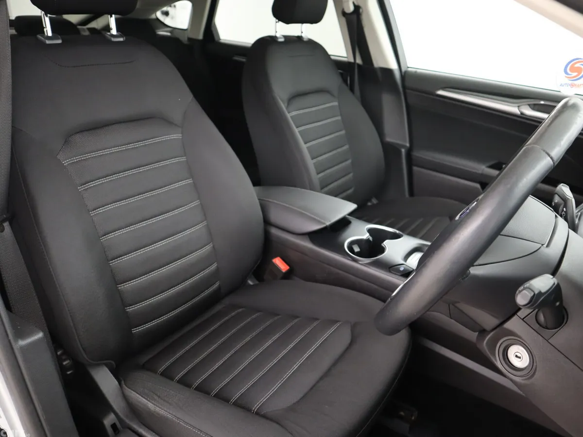Ford Mondeo Hatchback, Diesel, 2020, Silver
