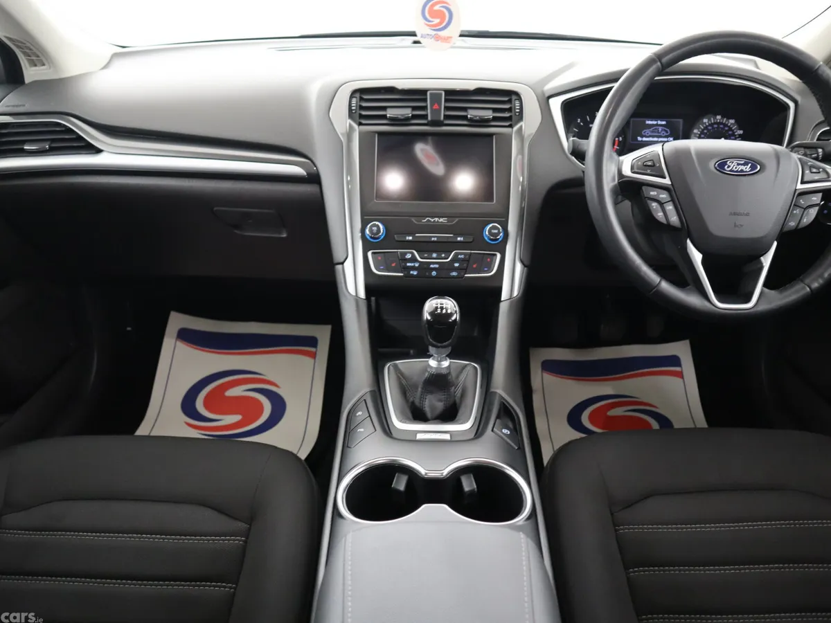 Ford Mondeo Hatchback, Diesel, 2020, Silver