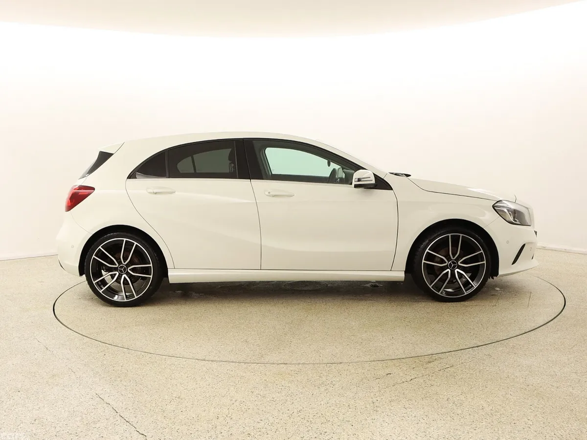 Mercedes-Benz A-Class Hatchback, Diesel, 2015, White