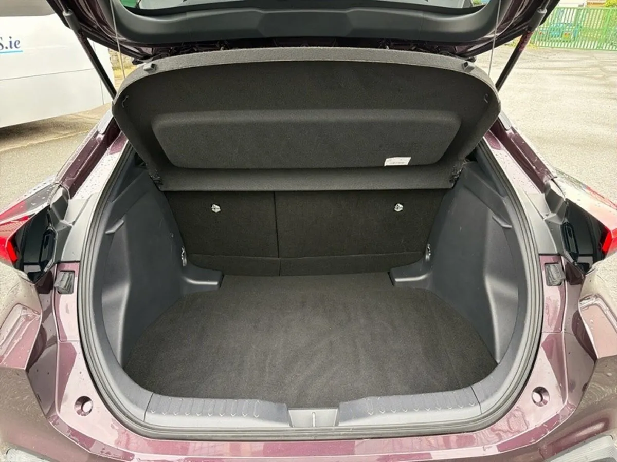 Toyota C-HR SUV, Petrol Hybrid, 2024, Purple