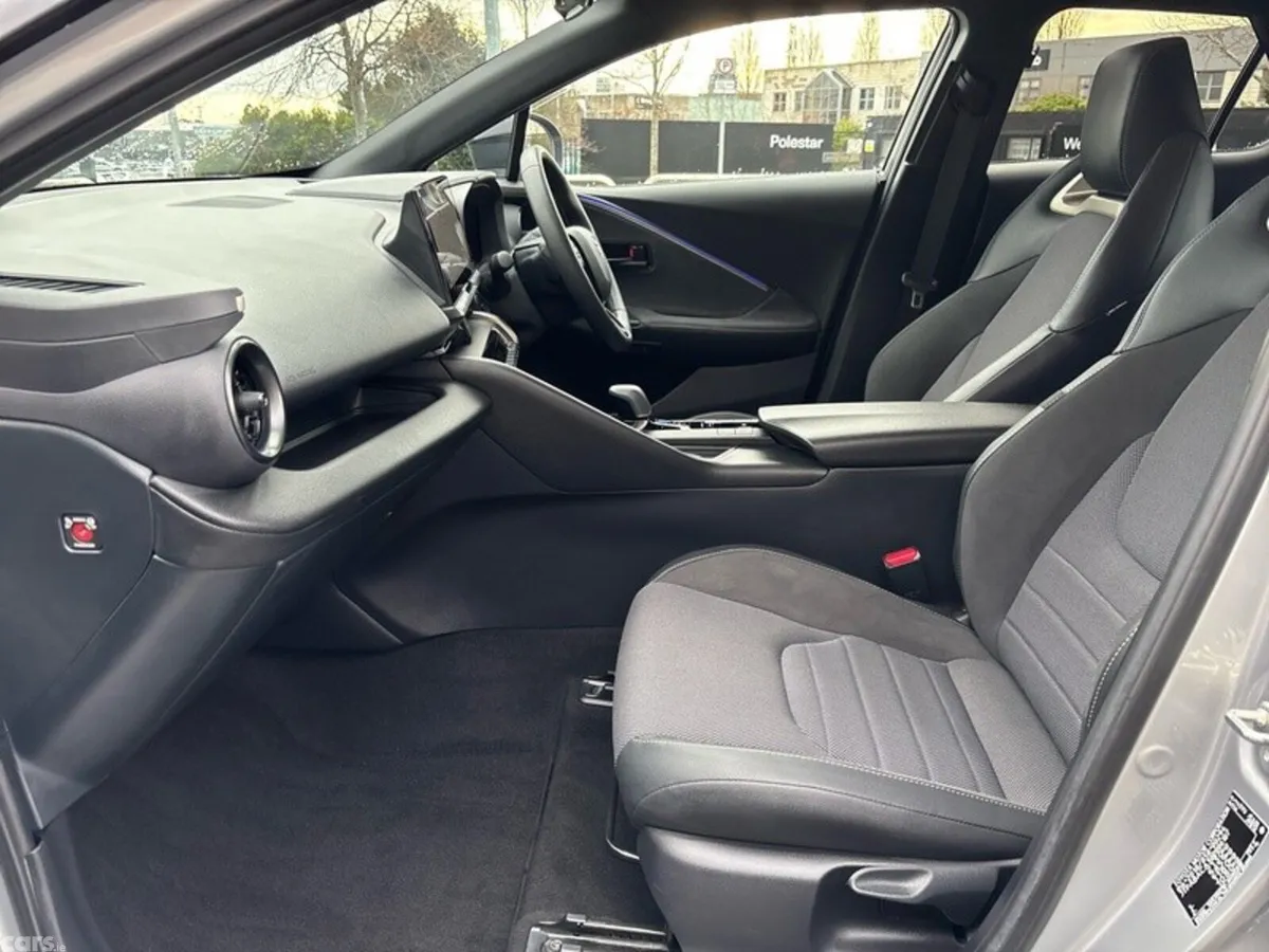 Toyota C-HR Hatchback, Petrol Plug-in Hybrid, 2025, Silver