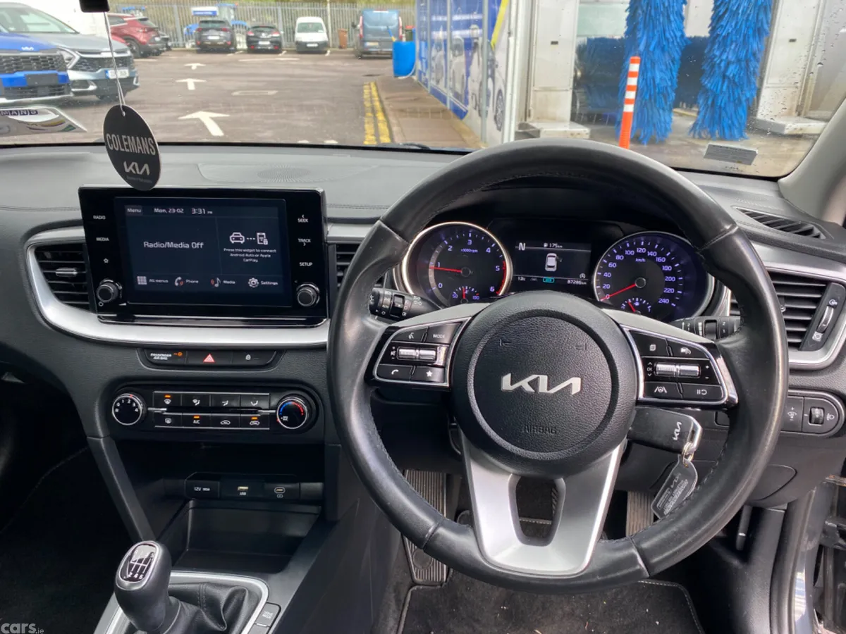 Kia Ceed Hatchback, Diesel Hybrid, 2024, Grey