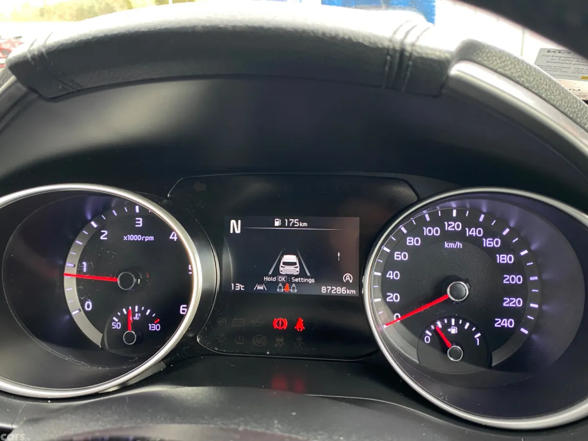 Kia Ceed Hatchback, Diesel Hybrid, 2024, Grey
