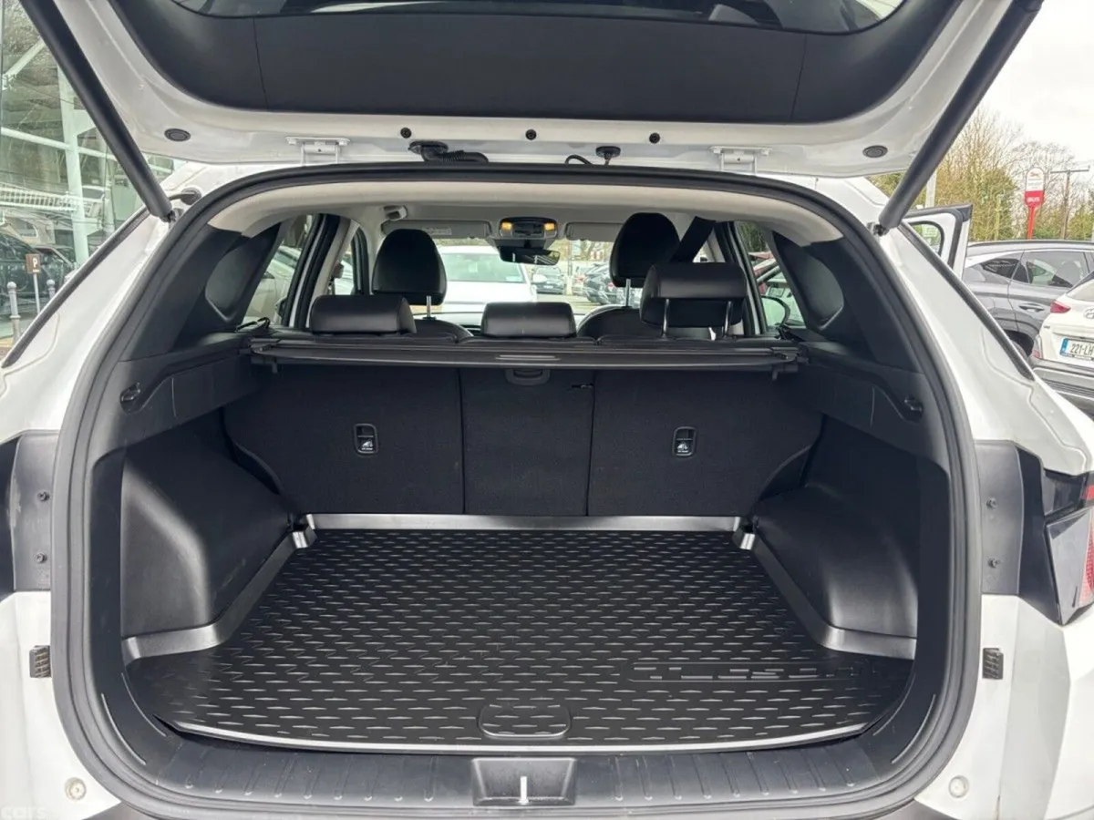 Hyundai Tucson SUV, Petrol Hybrid, 2024, White
