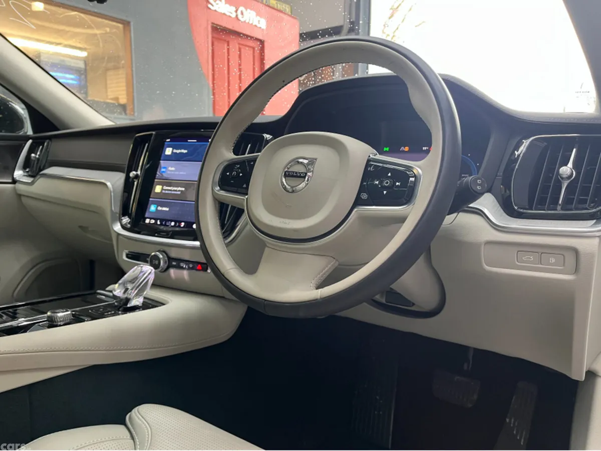Volvo V60 Estate, Petrol Plug-in Hybrid, 2024, White