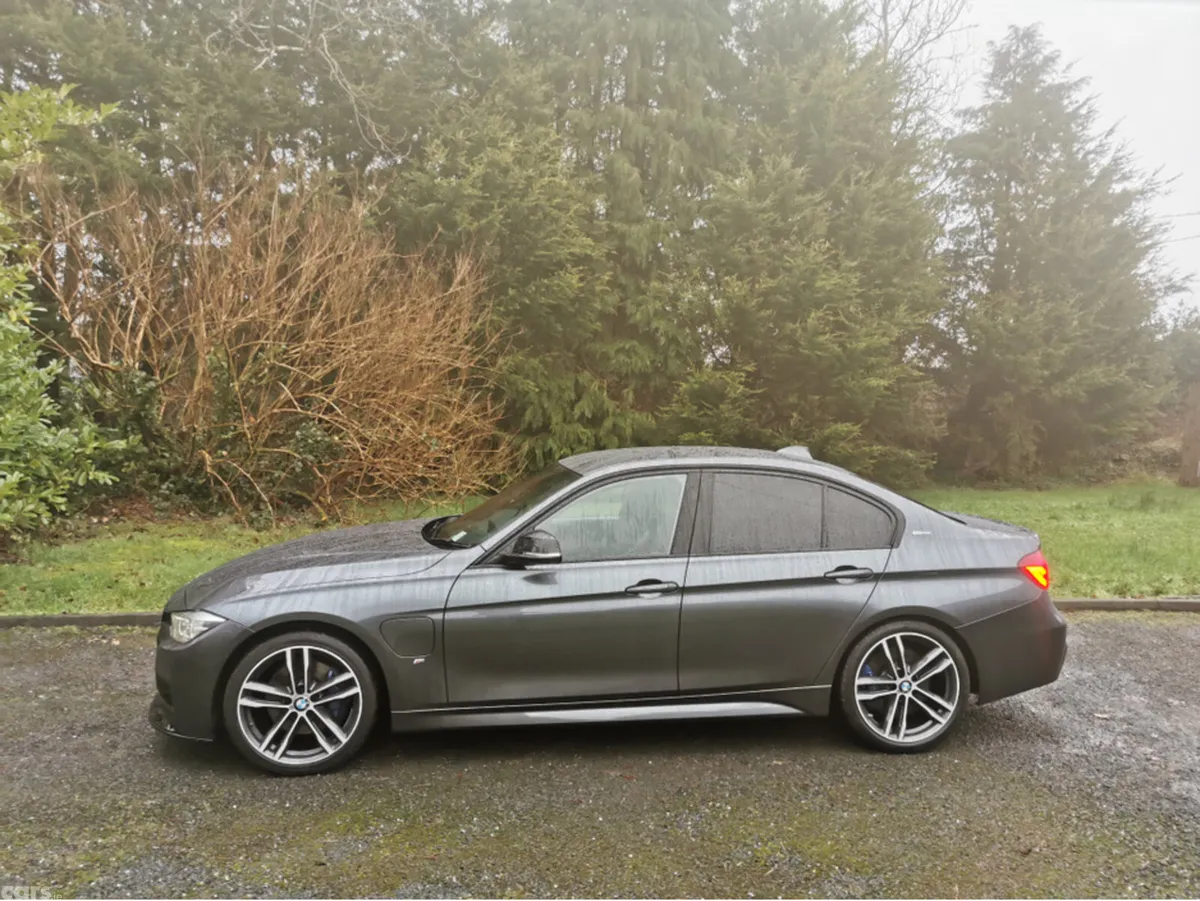 BMW 3-Series Saloon, Petrol Plug-in Hybrid, 2017, Grey