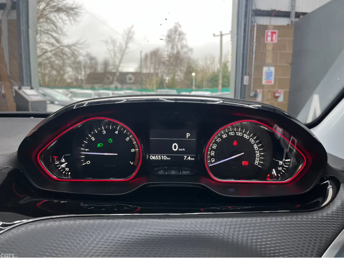 Peugeot 2008 SUV, Petrol, 2018, White