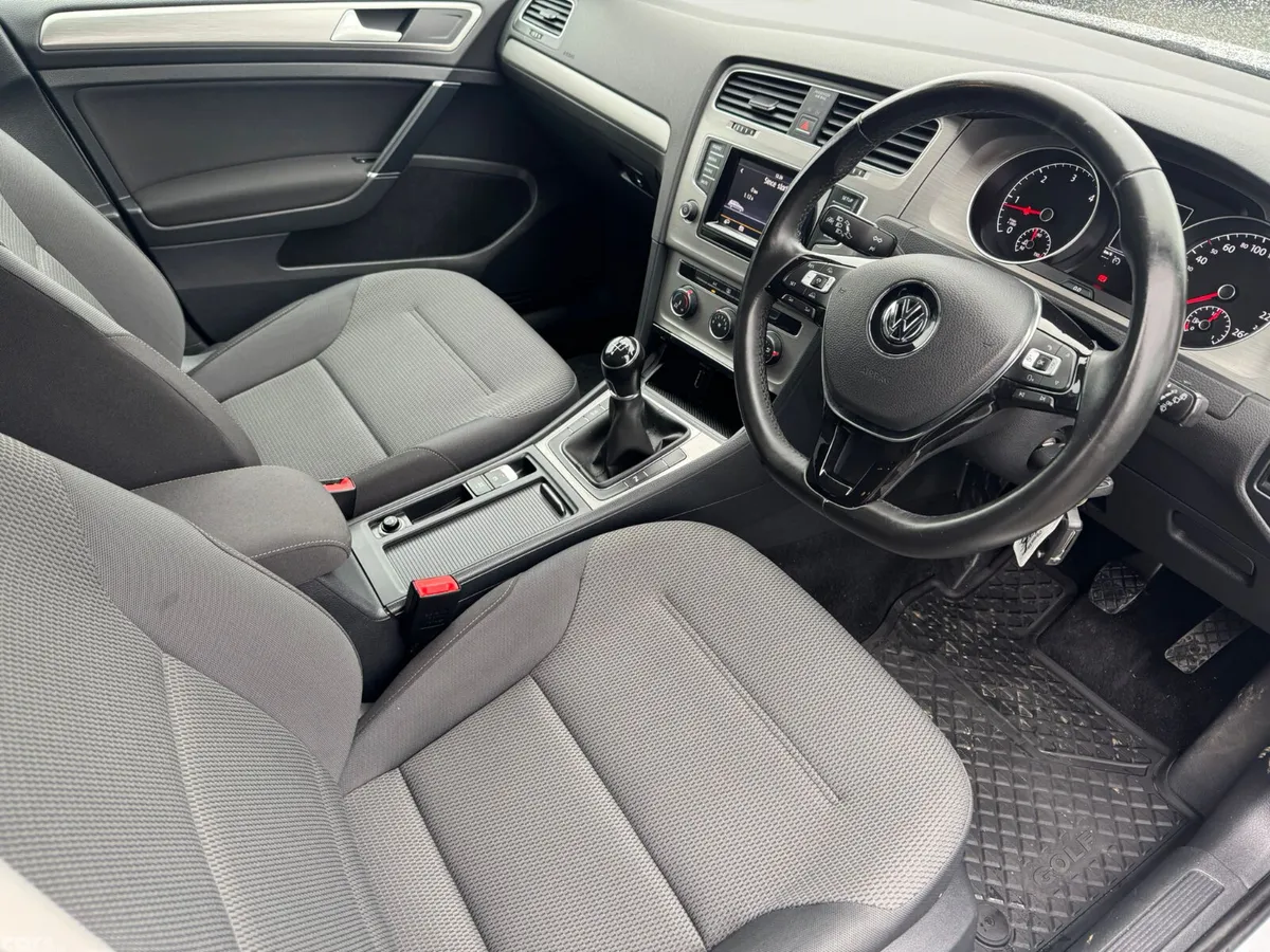 Volkswagen Golf Estate, Diesel, 2016, Silver