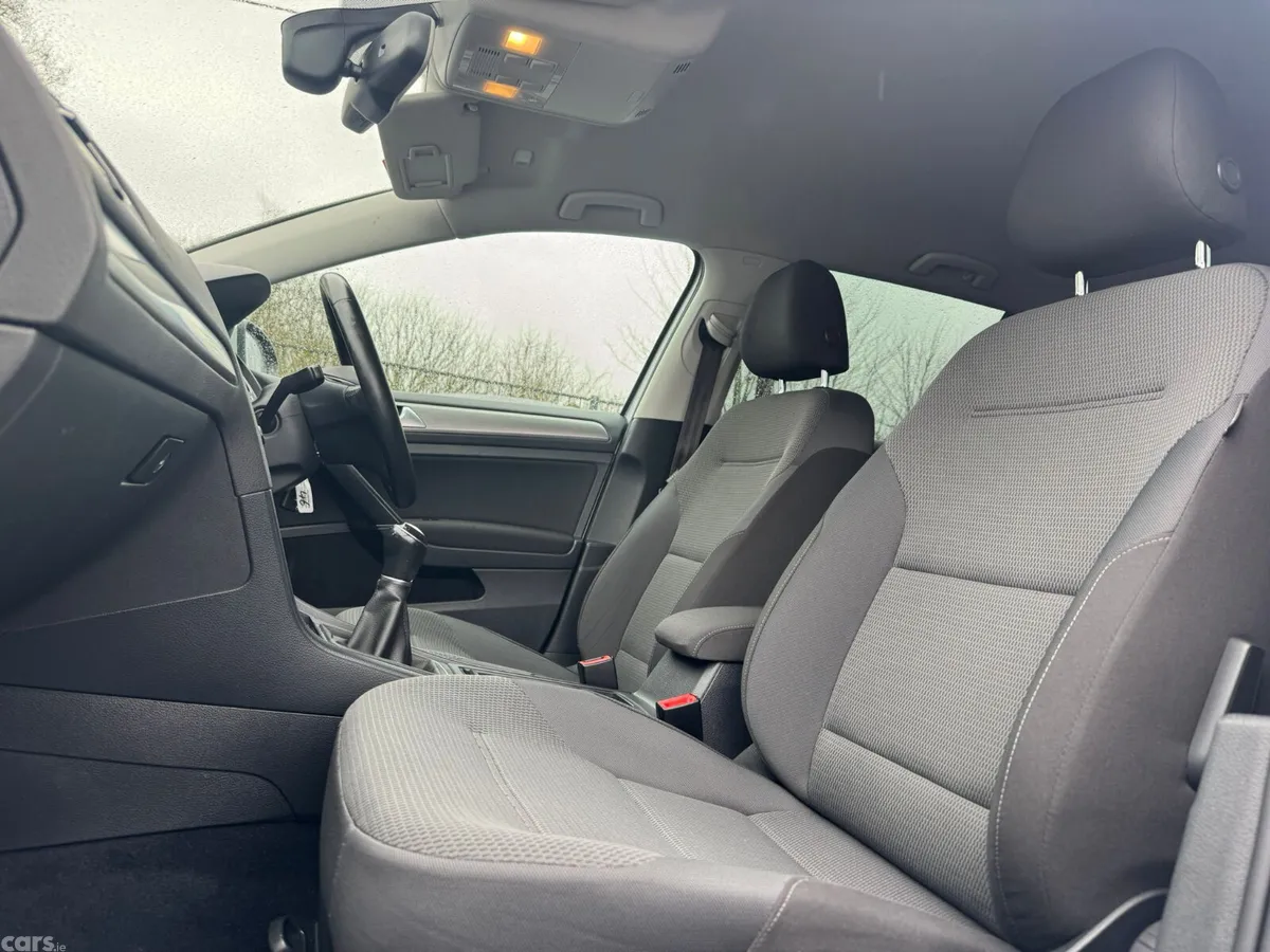 Volkswagen Golf Estate, Diesel, 2016, Silver