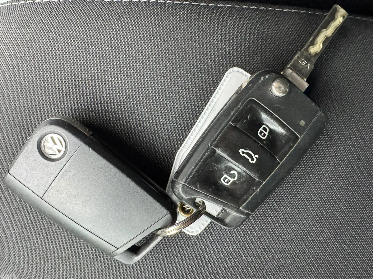 Volkswagen Golf Estate, Diesel, 2016, Silver