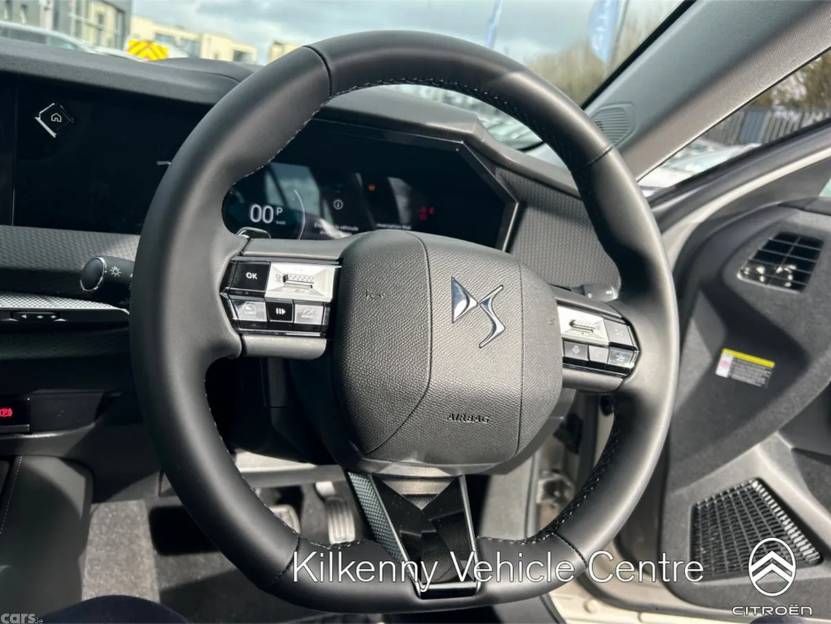 DS Automobiles DS 4 MPV, Petrol, 2026, Grey