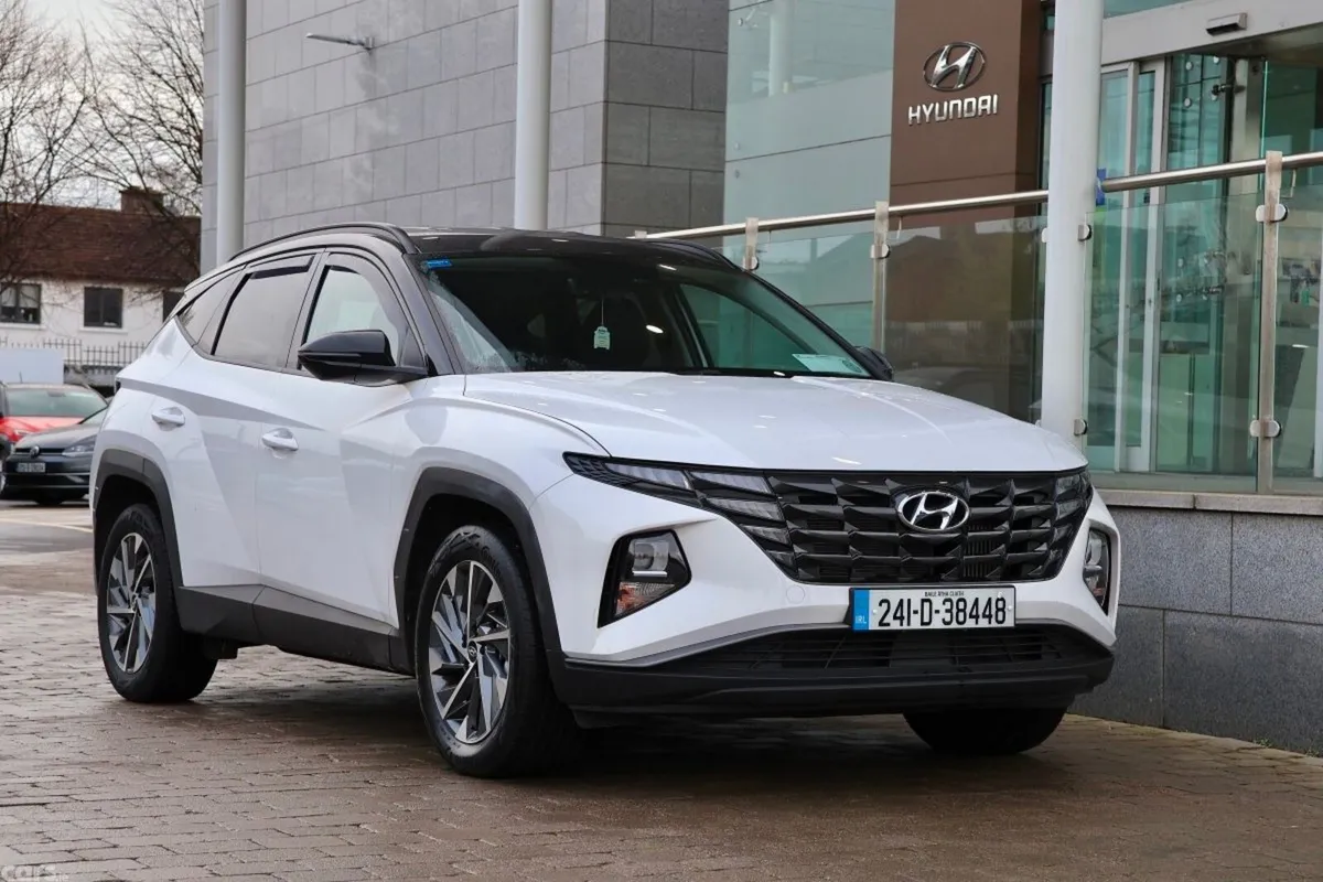 Hyundai Tucson SUV, Diesel, 2024, White