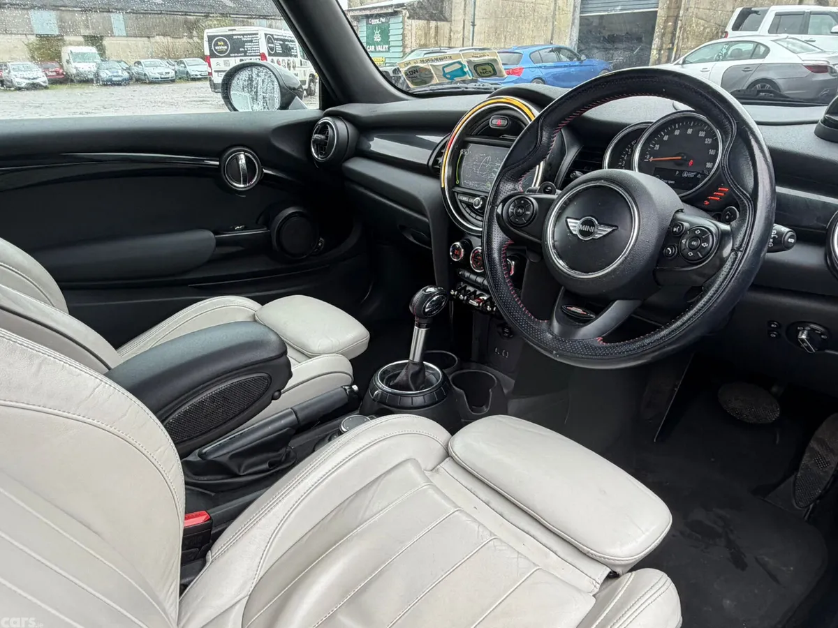Mini Cooper Hatchback, Petrol, 2017, Blue
