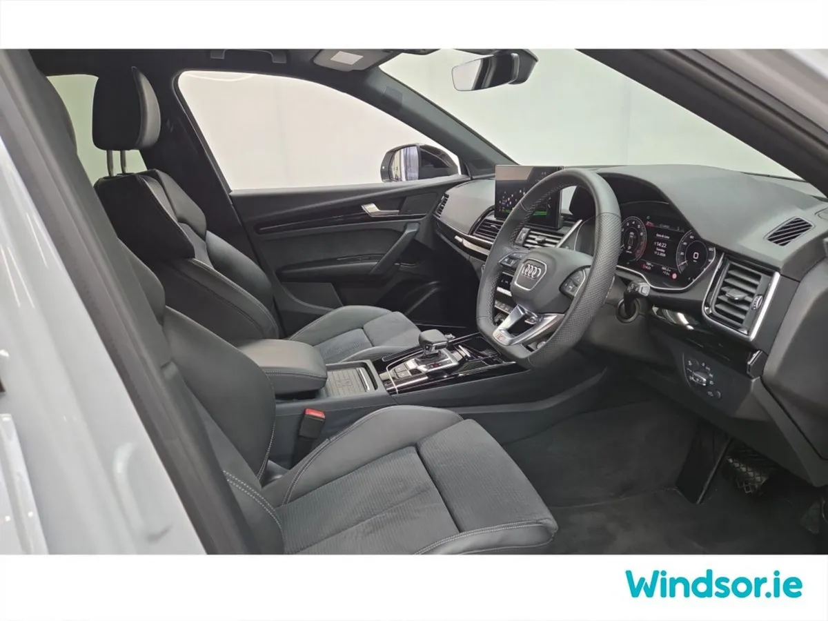 Audi Q5 SUV, Petrol Plug-in Hybrid, 2025, White