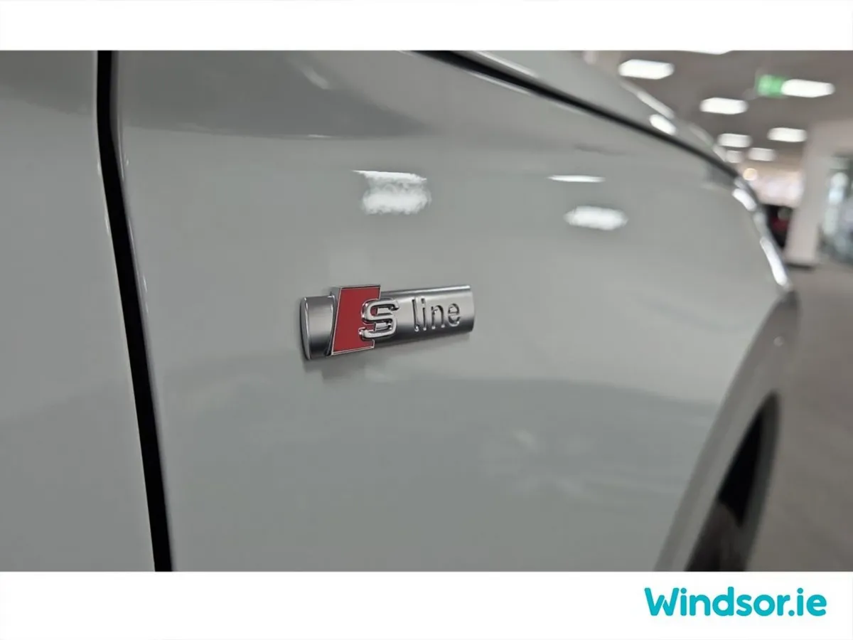 Audi Q5 SUV, Petrol Plug-in Hybrid, 2025, White