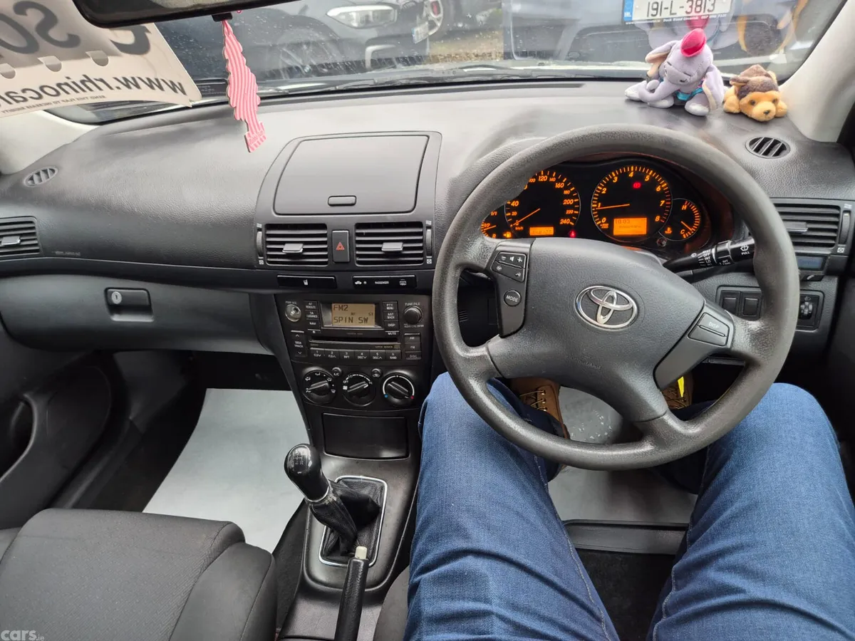 Toyota Avensis Saloon, Petrol, 2008, Silver