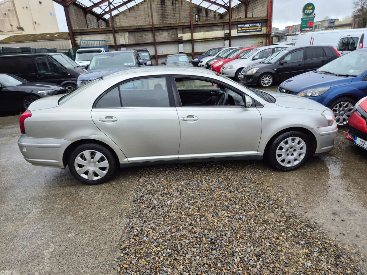 Toyota Avensis Saloon, Petrol, 2008, Silver
