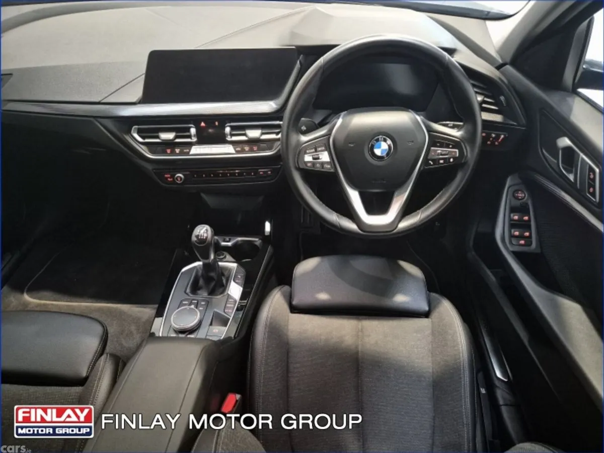 BMW 1-Series Hatchback, Diesel, 2023, Blue