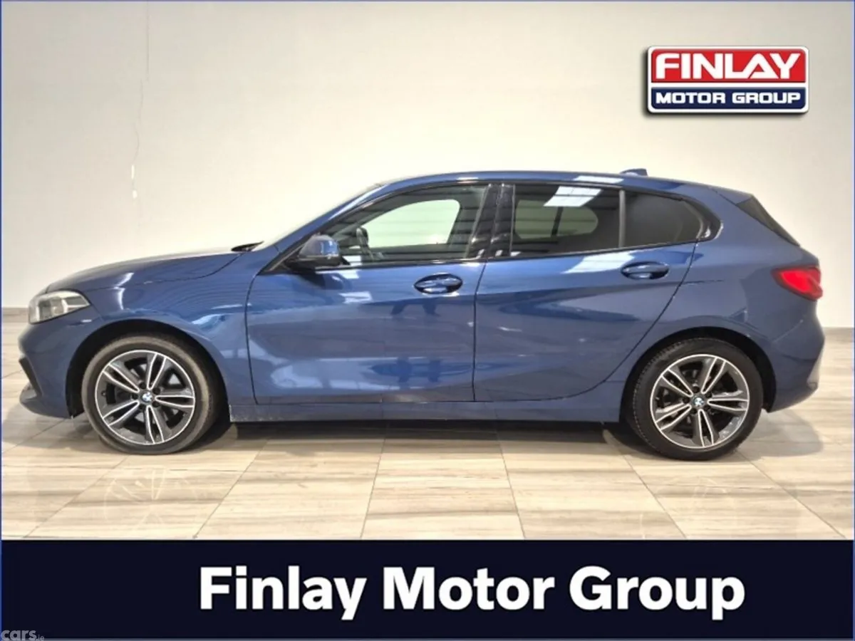 BMW 1-Series Hatchback, Diesel, 2023, Blue