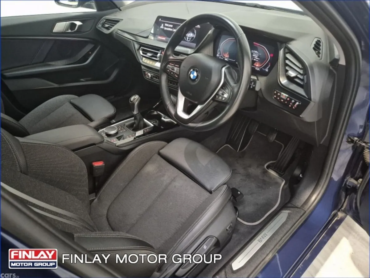 BMW 1-Series Hatchback, Diesel, 2023, Blue