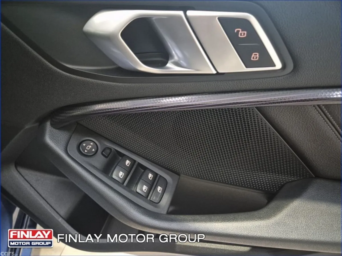 BMW 1-Series Hatchback, Diesel, 2023, Blue
