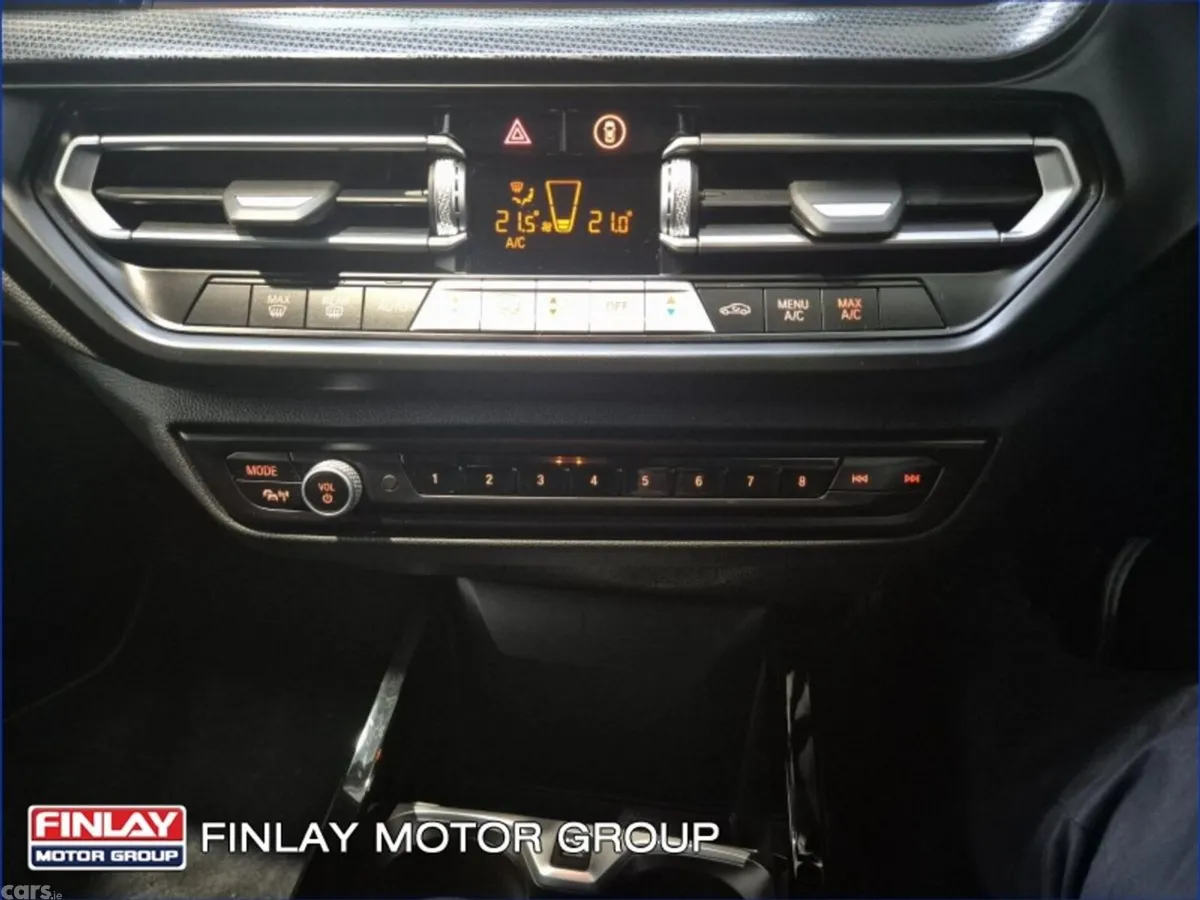 BMW 1-Series Hatchback, Diesel, 2023, Blue