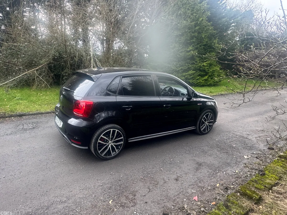 Volkswagen Polo Hatchback, Petrol, 2016, Black