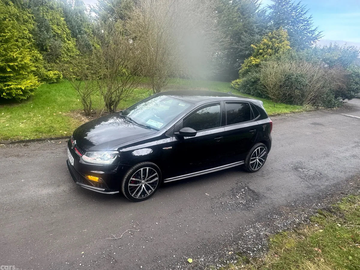 Volkswagen Polo Hatchback, Petrol, 2016, Black