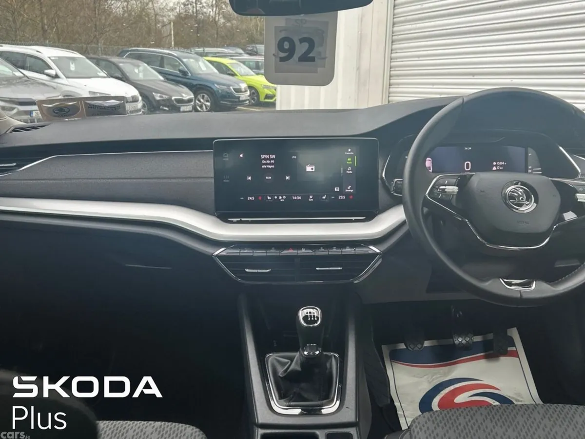 Skoda Octavia Saloon, Petrol, 2023, Black