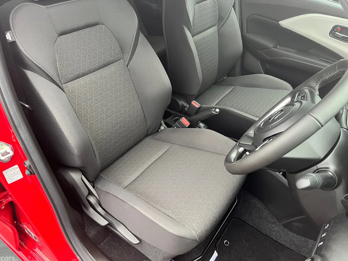Suzuki Swift Hatchback, Petrol Hybrid, 2026, Blue