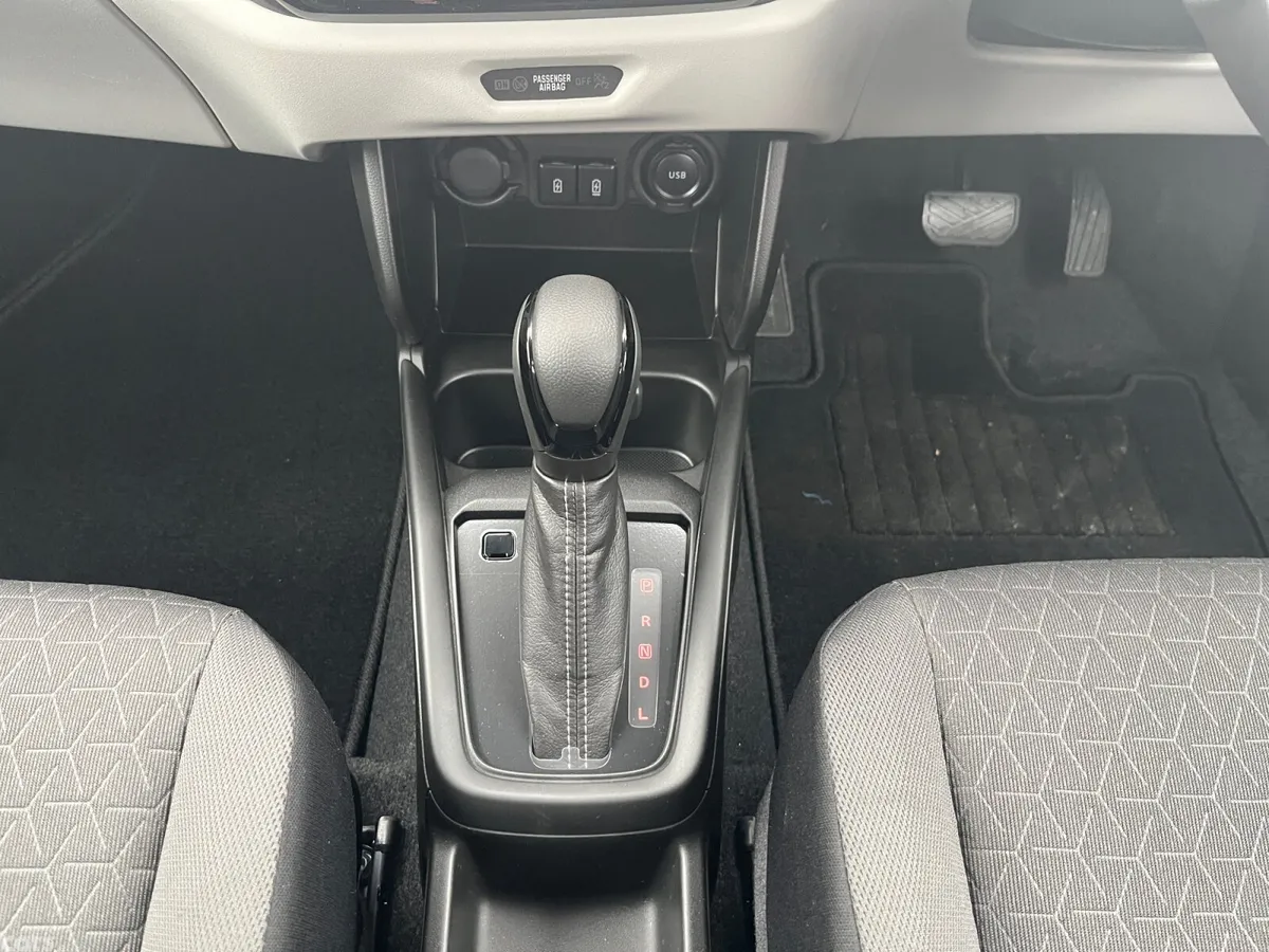 Suzuki Swift Hatchback, Petrol Hybrid, 2026, Blue