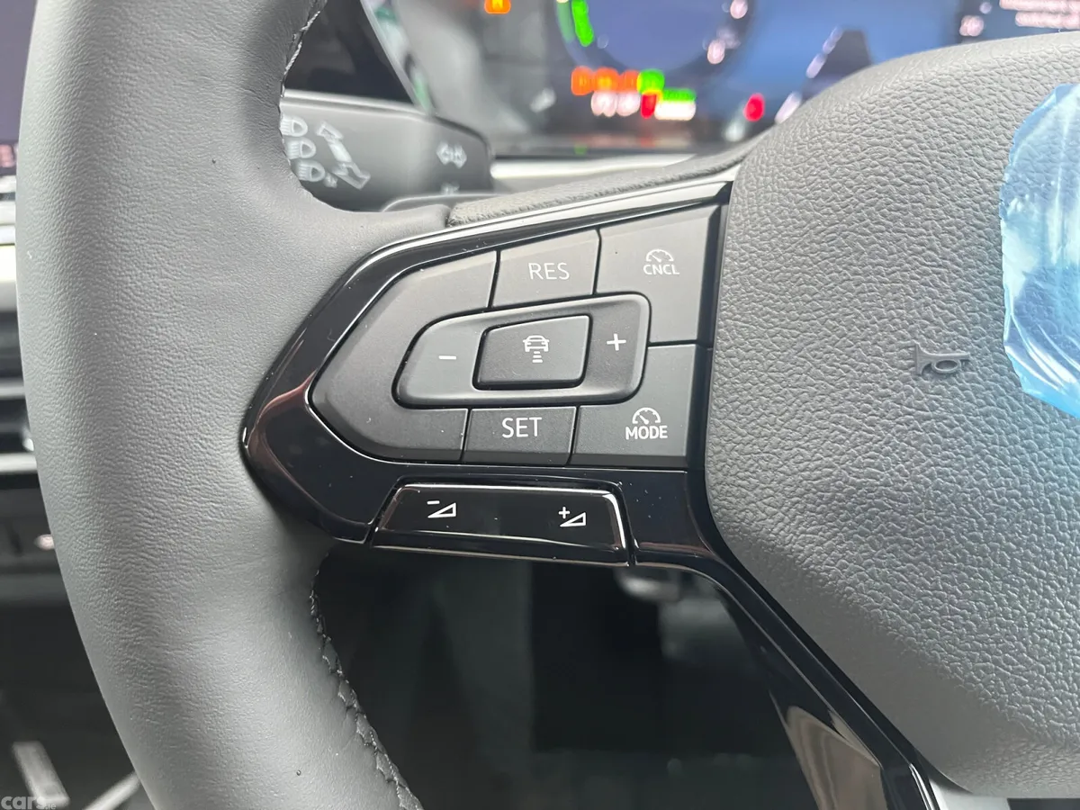 Ford Tourneo Connect MPV, Petrol Plug-in Hybrid, 2026, Red