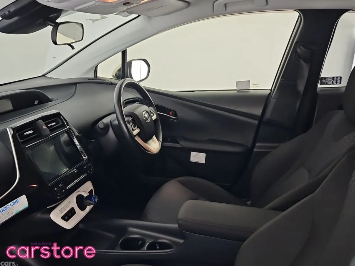 Toyota Prius Hatchback, Petrol Hybrid, 2018, Gold