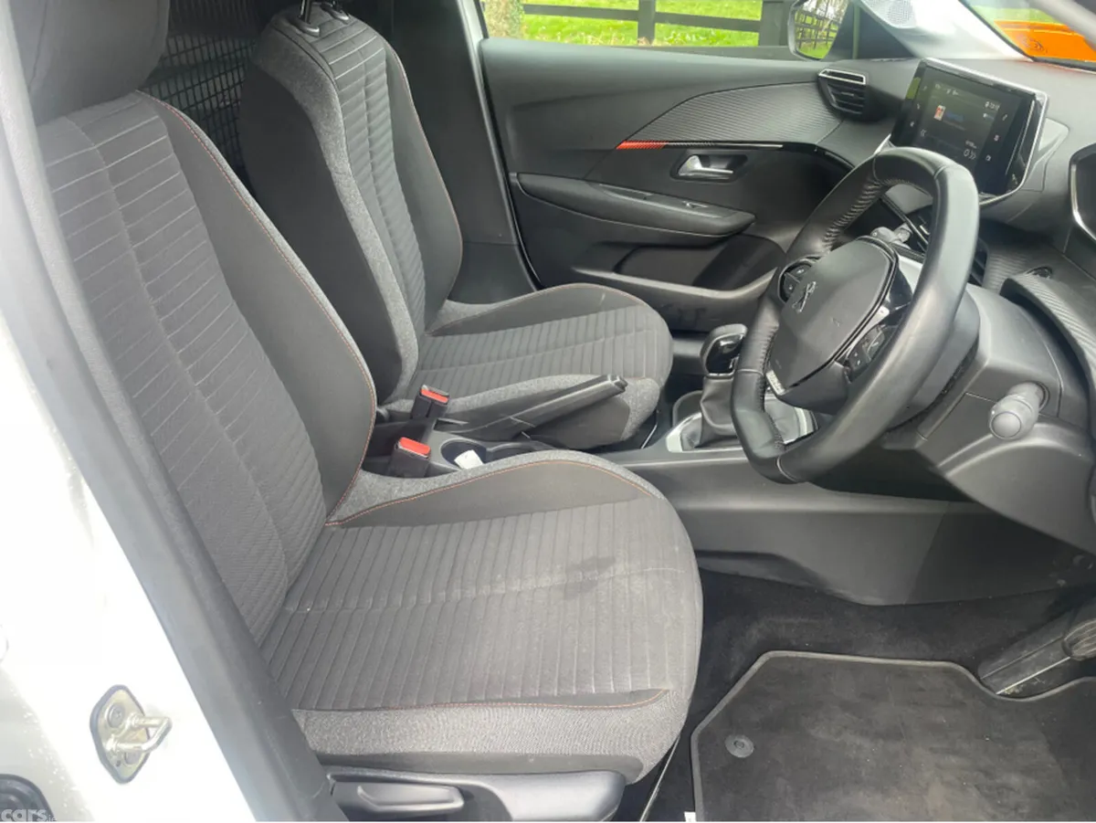 Peugeot 208 Van, Petrol, 2022, White